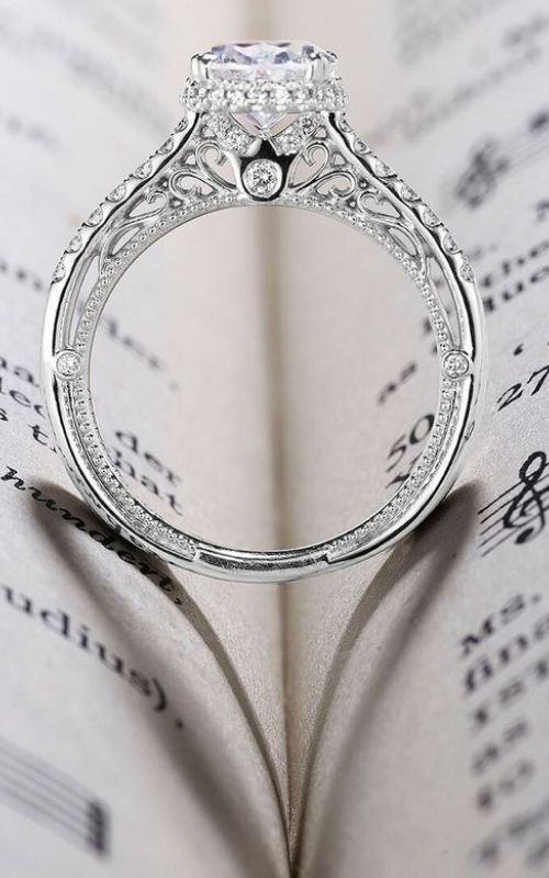 18 Engagement Ring Designers: Top Rings For Brides