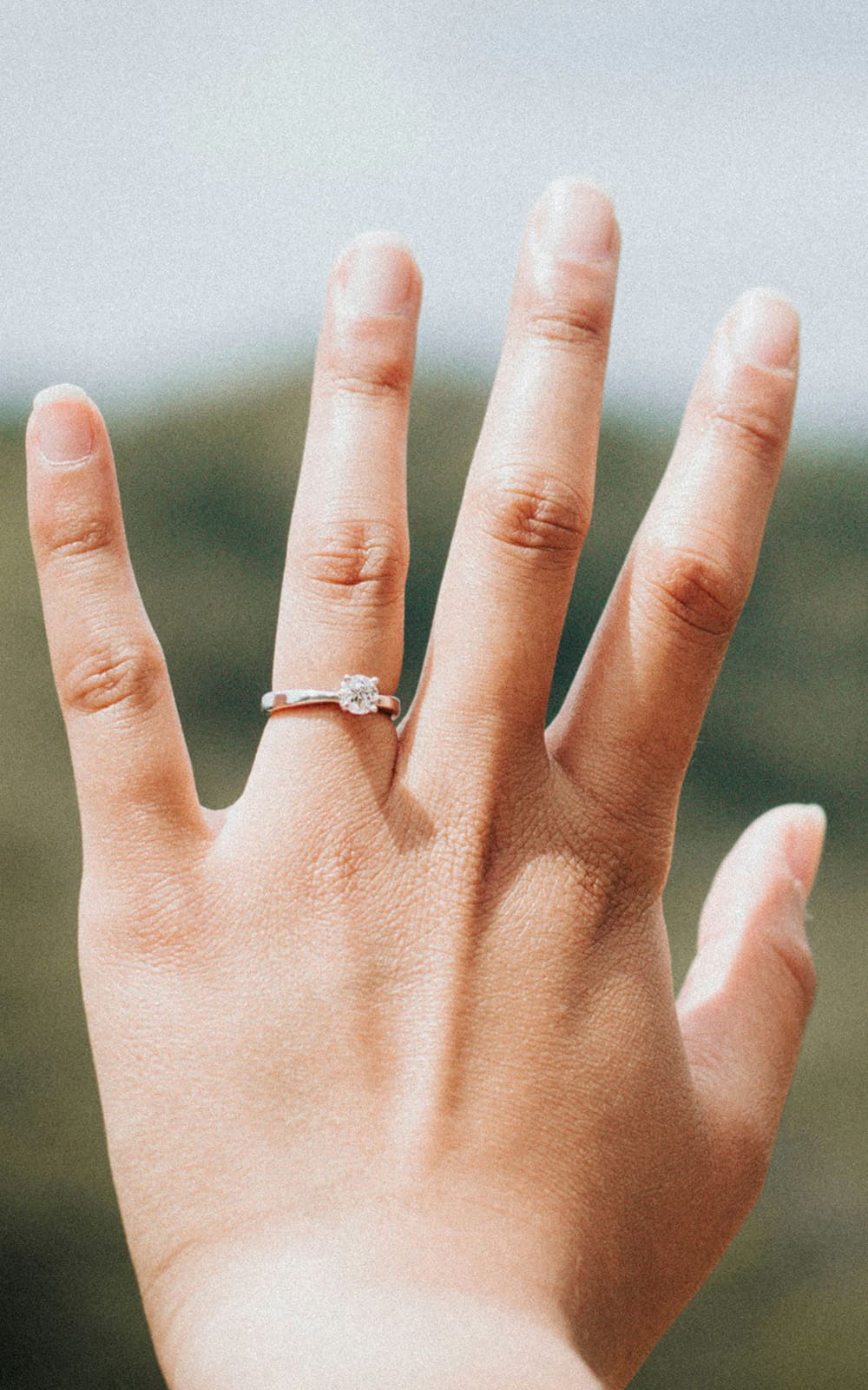 Alternative To Gel Nails: Eco-Friendly Natural Manicure [2025 Guide]