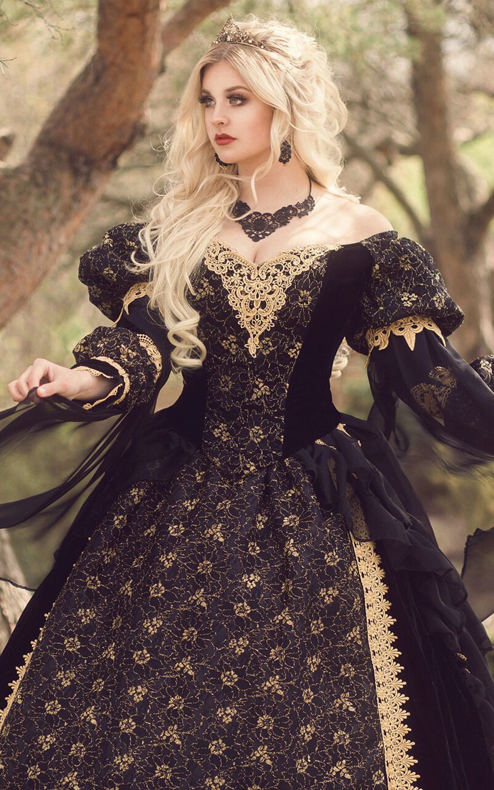 12 Black And Gold Wedding Dresses