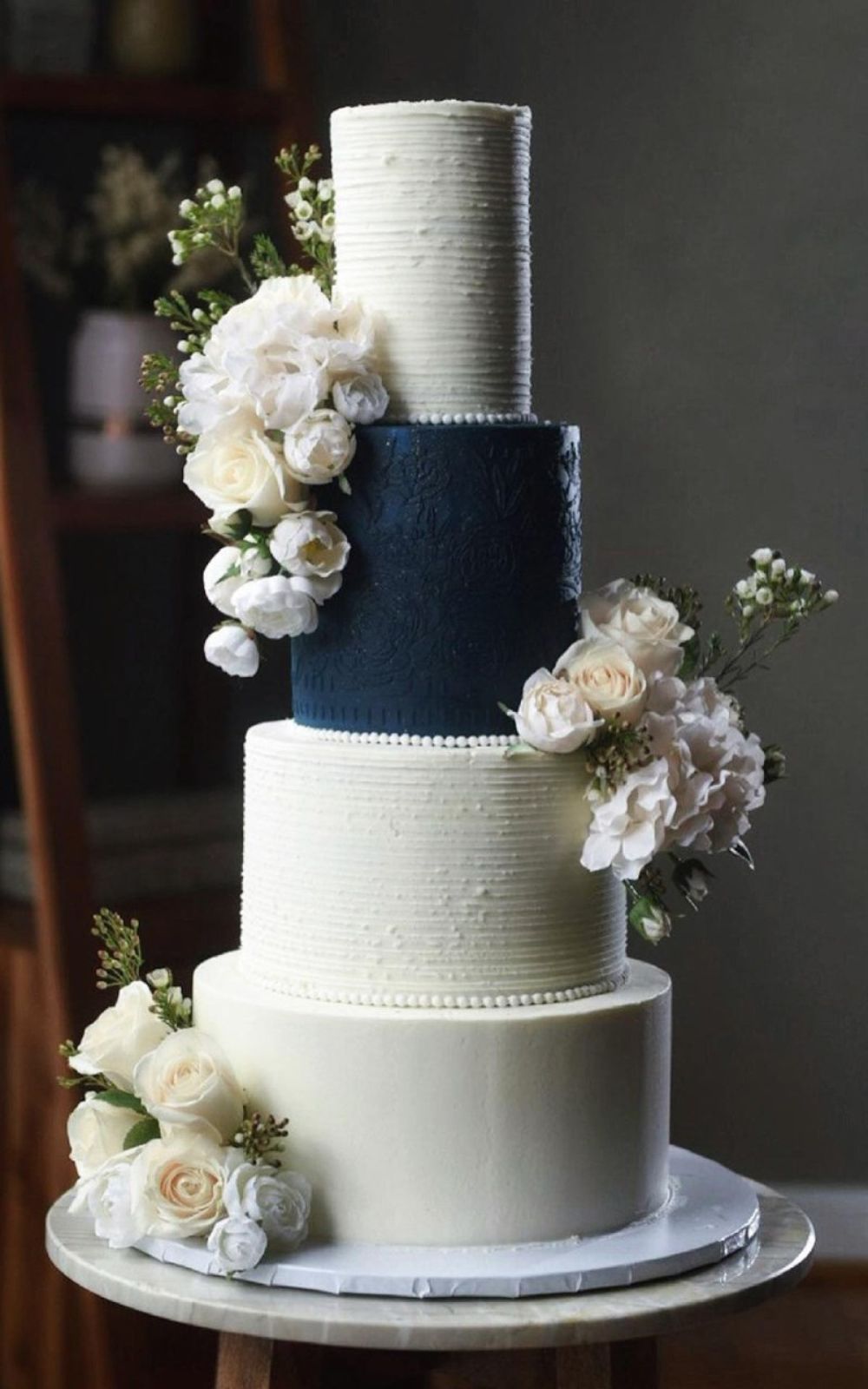 Black And White Wedding Cakes: Trends, Ideas + FAQs