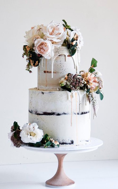 Drip Wedding Cakes 30+ Ideas & FAQs