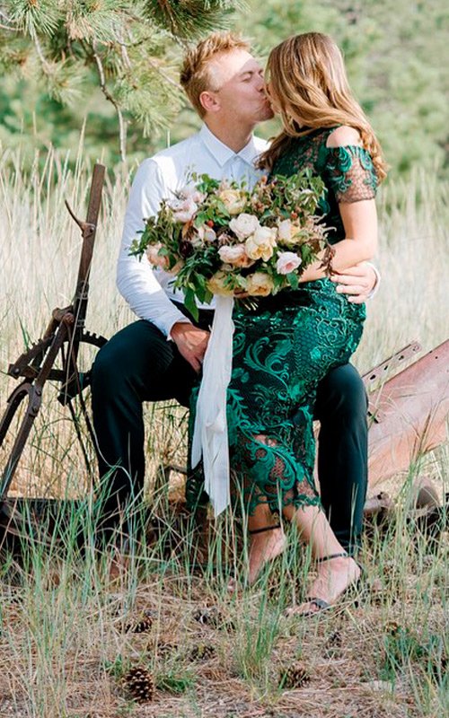 Important Engagement Party Etiquette