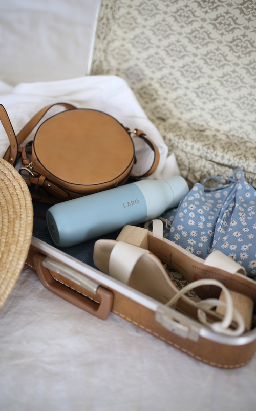 25+ Honeymoon Clothes: From Dresses To Something Sexy