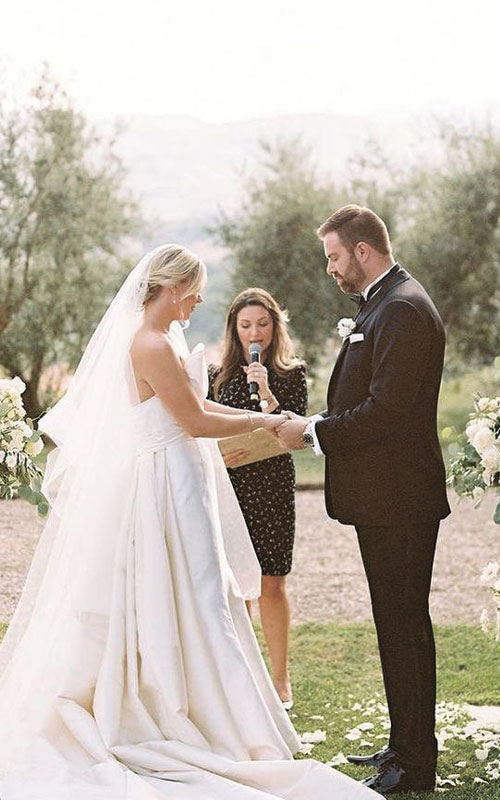 Serenading Love: Unforgettable Interlude Wedding Songs