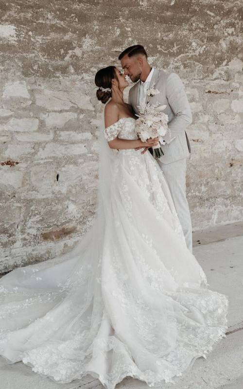 72 Uncommonly Beautiful Love Quotes