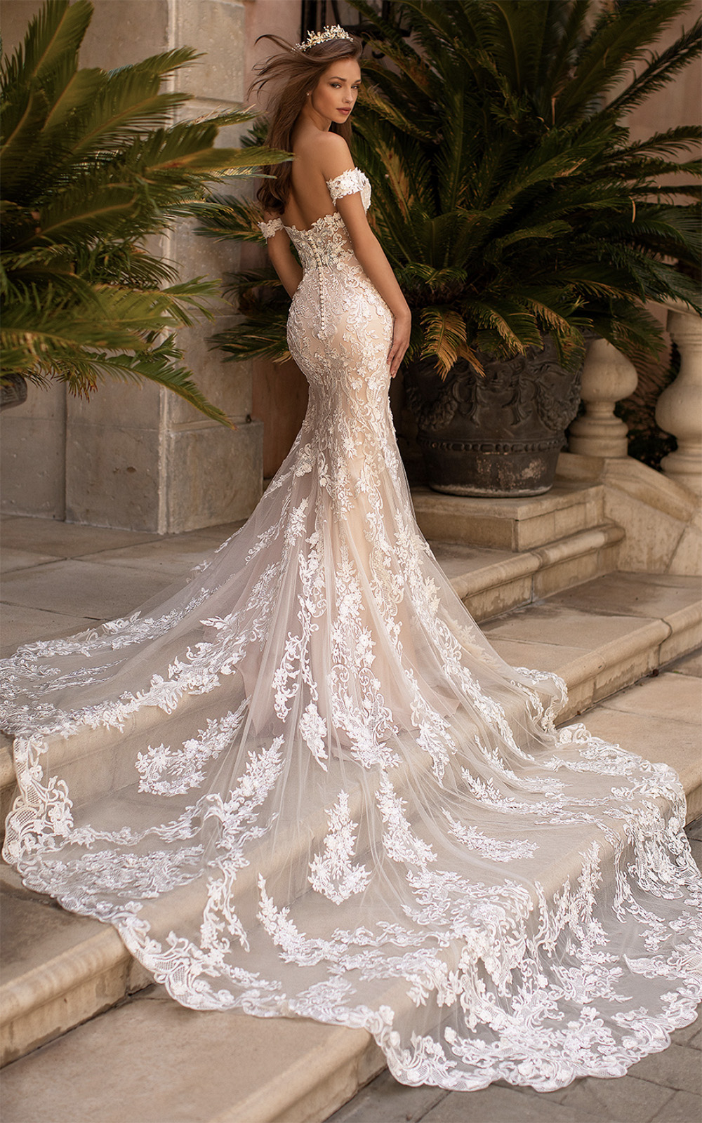 30 Mermaid Wedding Dresses You’ll Admire + FAQs