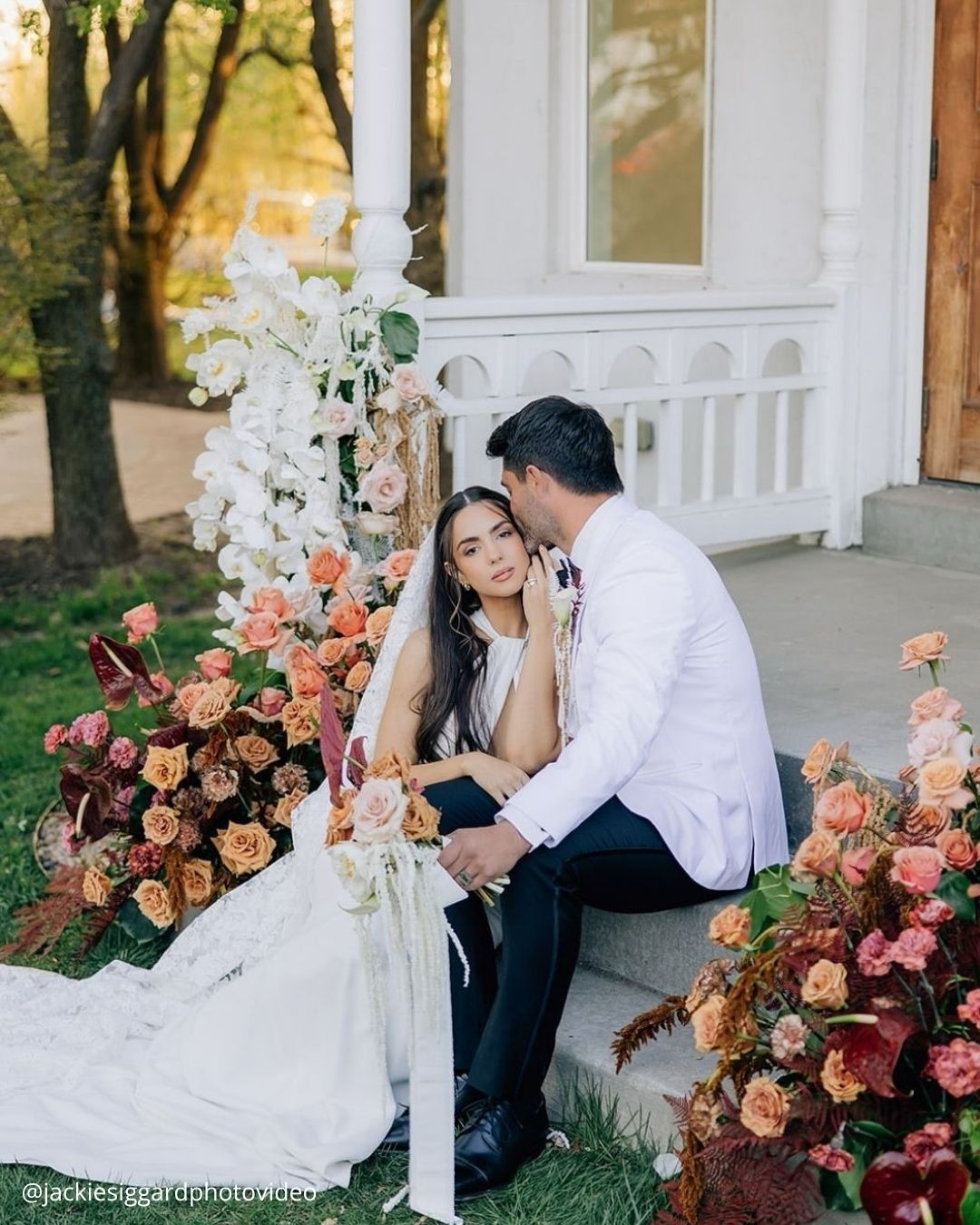 Best Ideas For Outdoor Wedding Photos [2025 Guide]