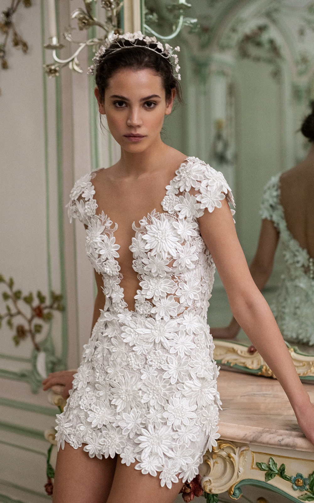 27 Short Wedding Dresses: 2025 Guide + Faqs