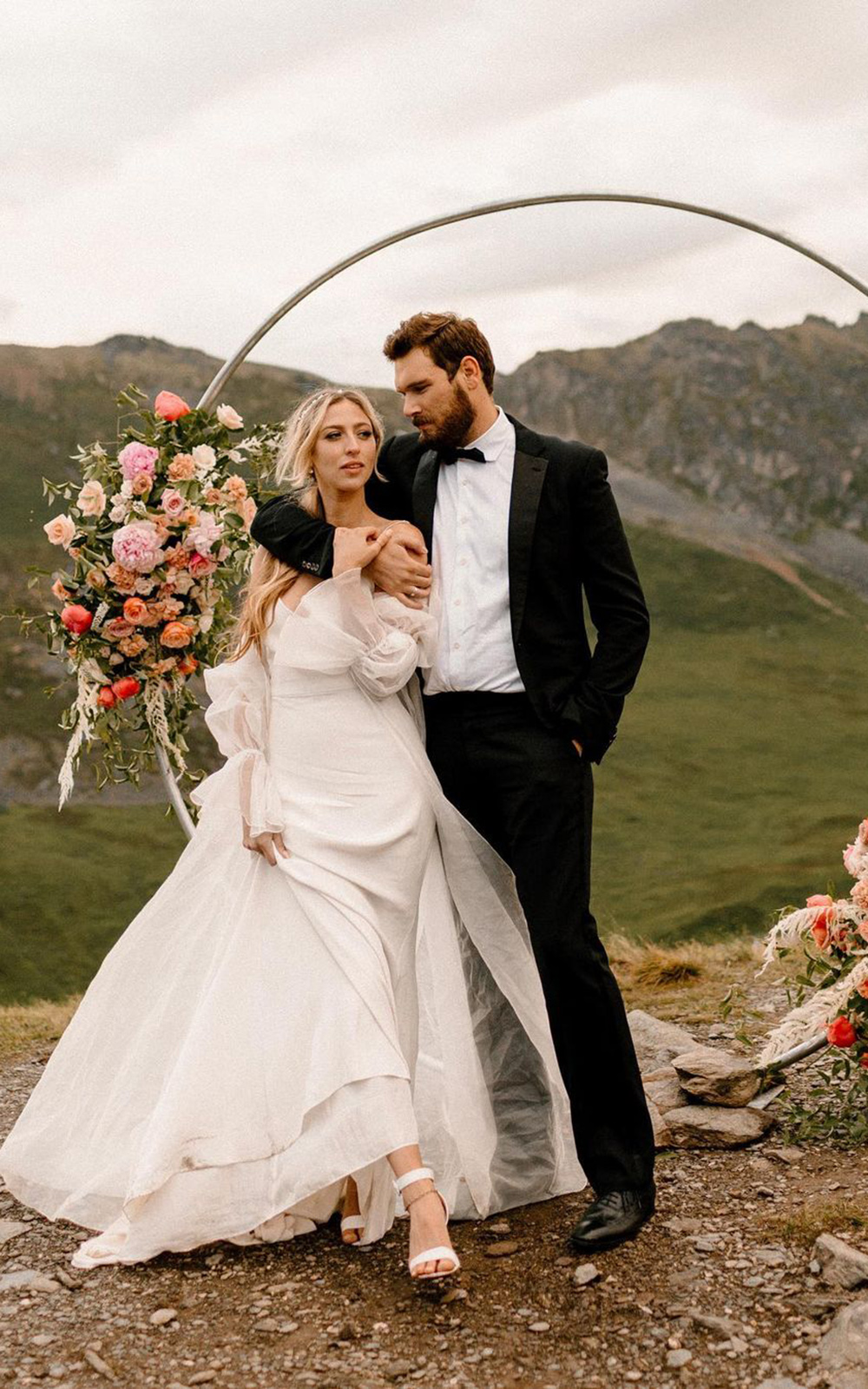 Simple Wedding Ceremony Script Samples You’ll Want To Borrow