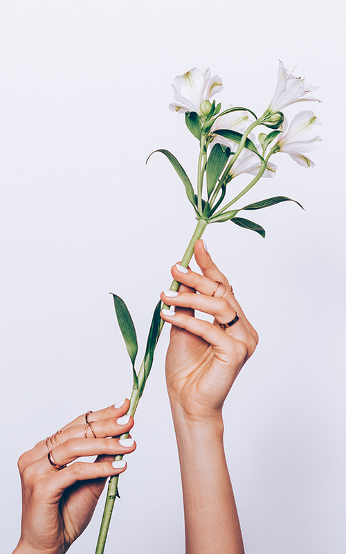 30 Beautiful Single-Stem Wedding Bouquets