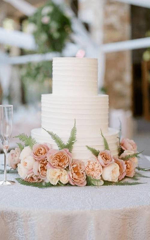 Sweet & Beautiful: Summer Wedding Cake Ideas to Delight Your Guests