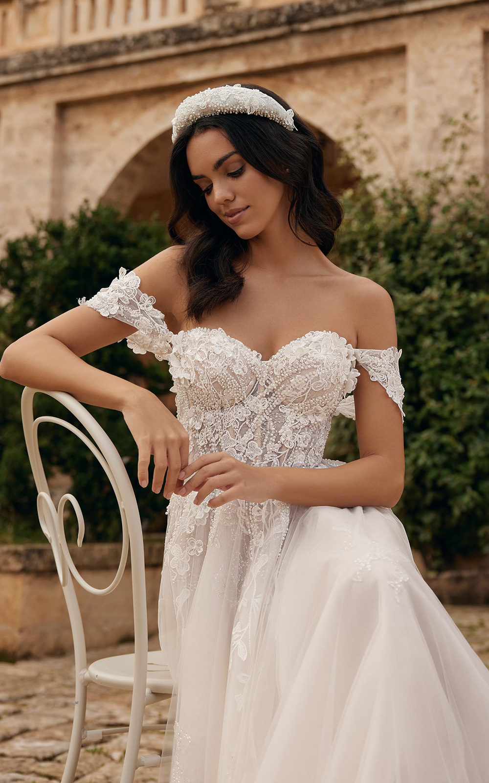 21 Ariamo Bridal Dresses: Where Dreams Meet Design