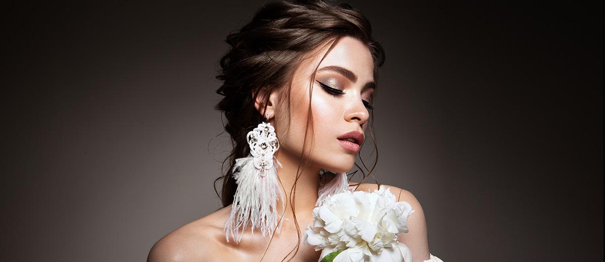 Bright Wedding Makeup Ideas For Brunettes