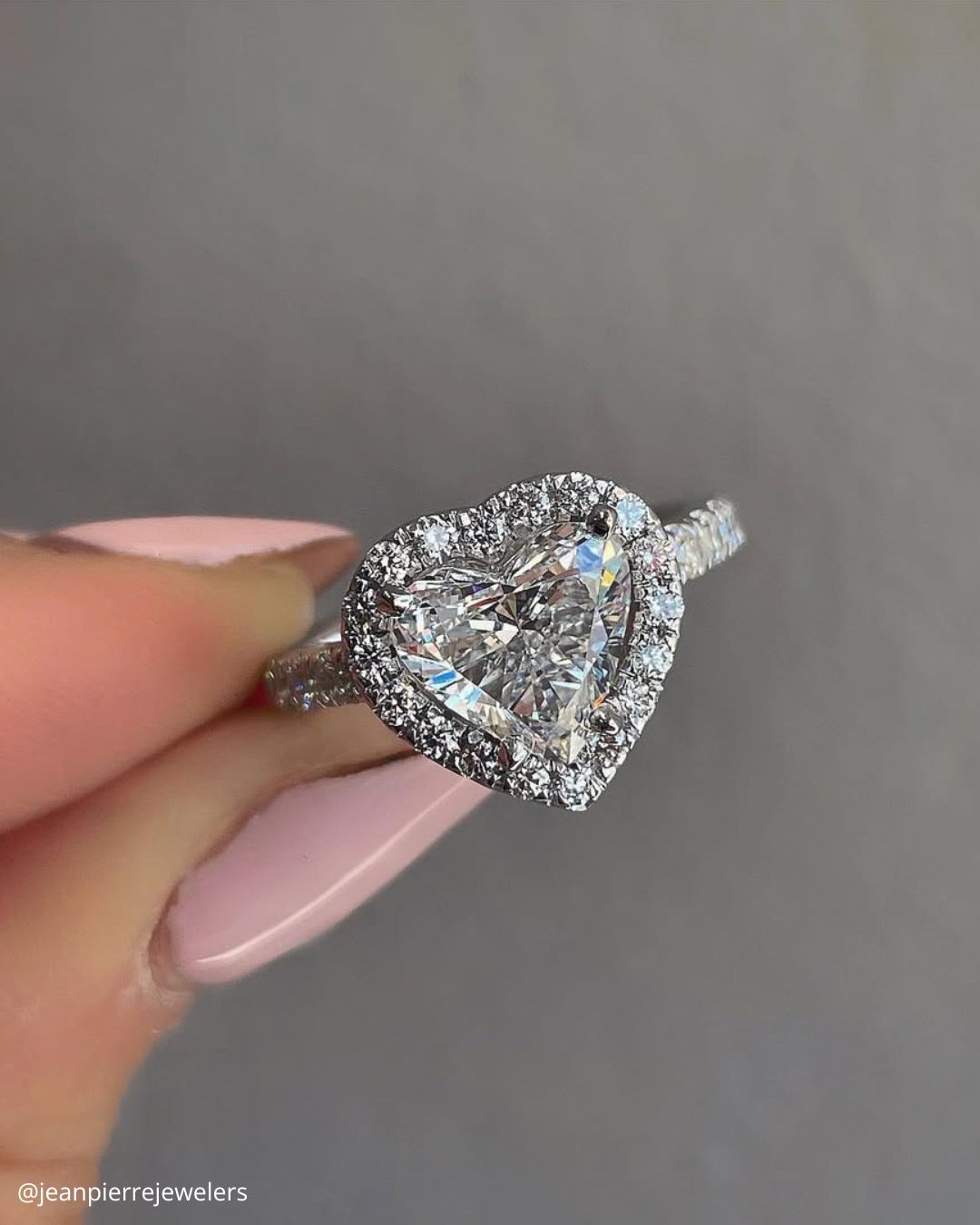 30+ White Gold Engagement Rings &Experts tips