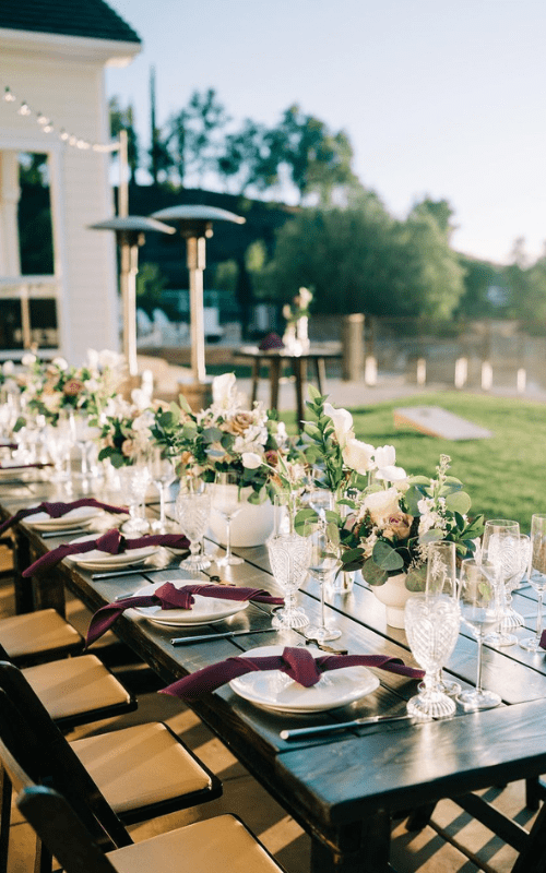 21 Natural Wedding Decor Ideas For A Cozy Celebration